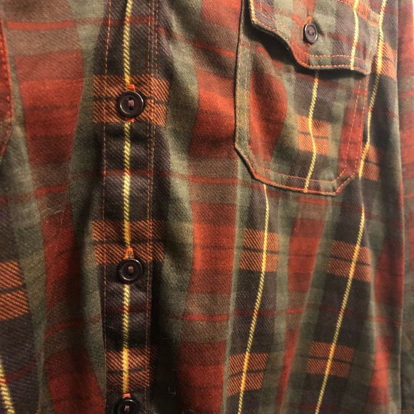 Plaid button up 3/4 length sleeve top - Picture 4 of 4
